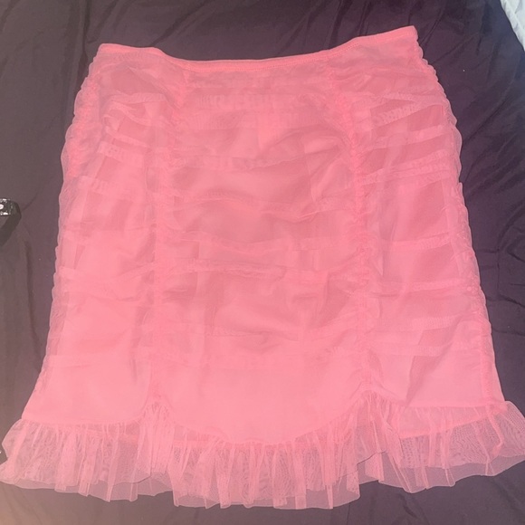 VICTORIA'S SECRET Ruched Mini Skirt - Picture 4 of 9